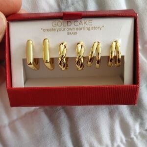 New!Gold Cake Brass Hoop Earrings Set